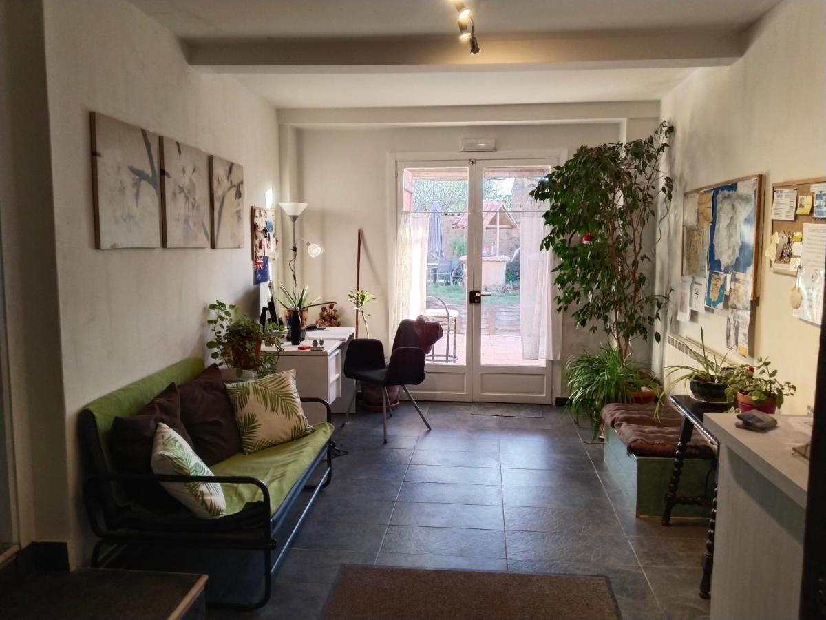 Las Hadas Albergue -Solo Para Peregrinos - Vegano -Bar Reliegos Esterno foto